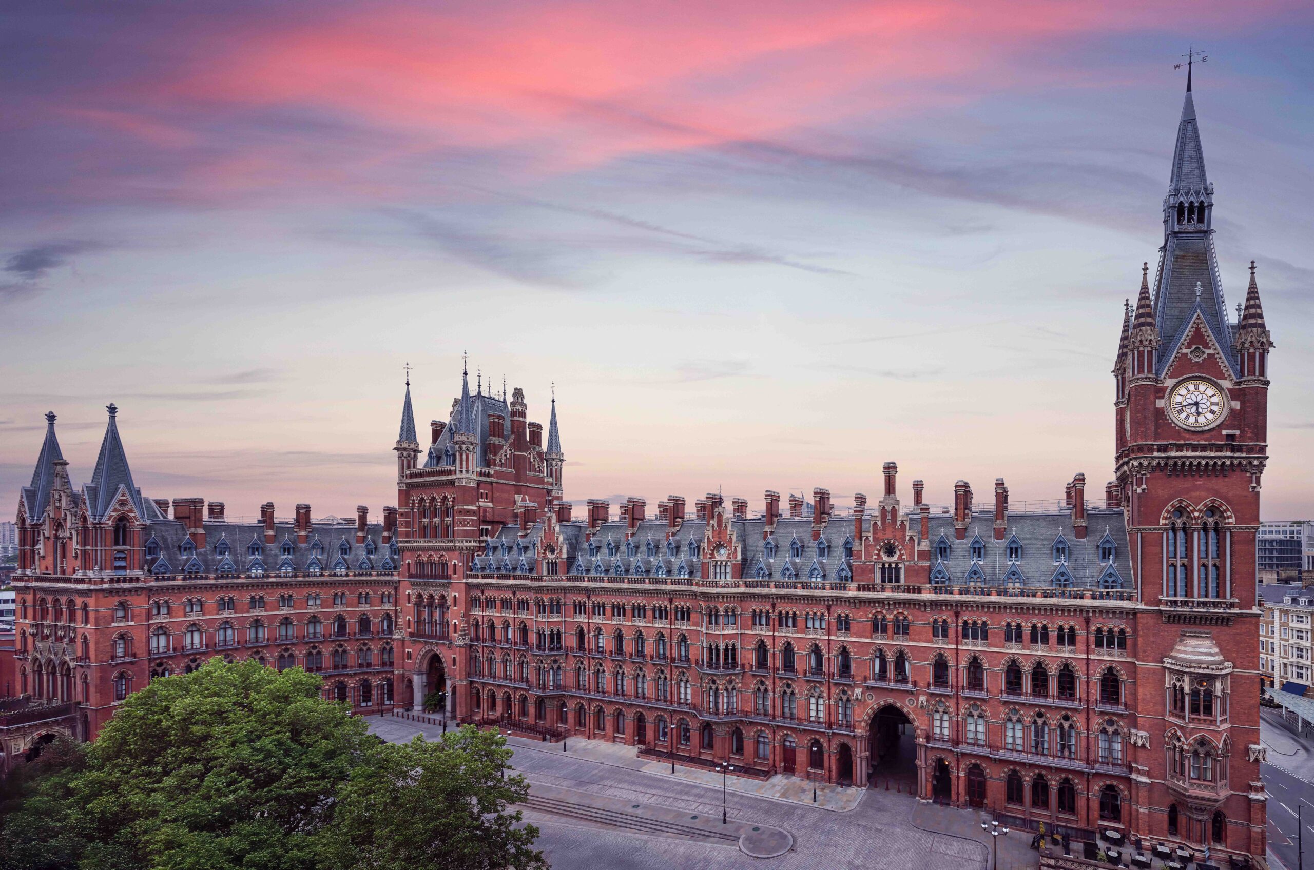 St. Pancras London - Exterior 8